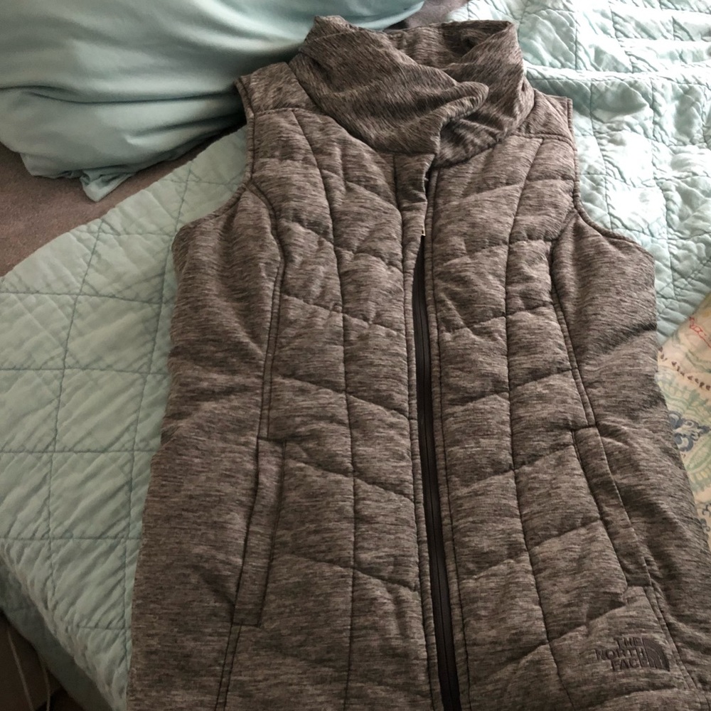 Women’s North face vest